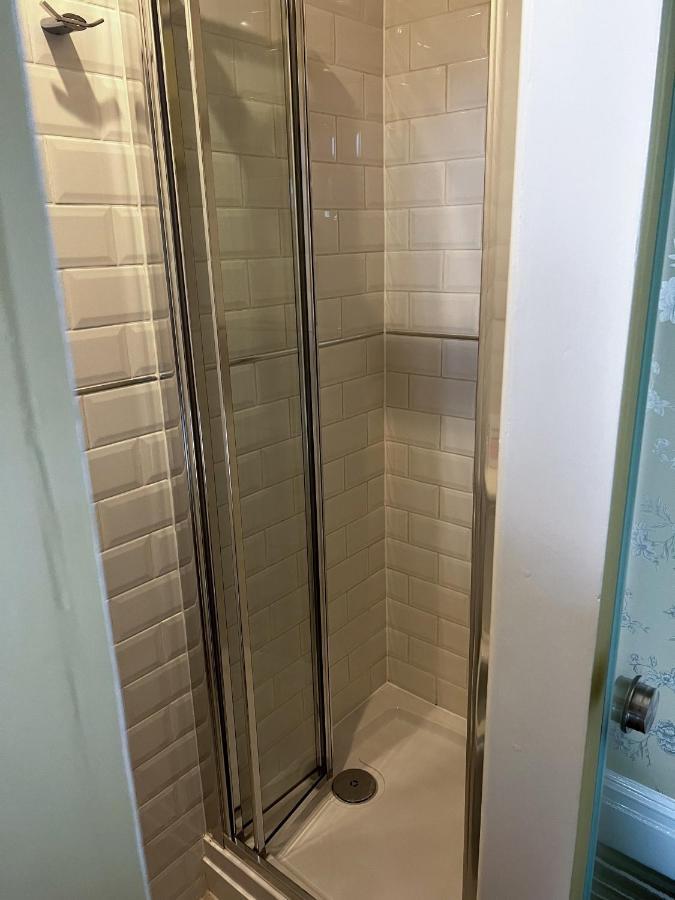 卡纳芬 Caer Menai酒店 外观 照片